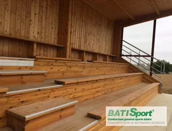 Batisport construction tribune foot modulaires beauvoir sur niort architectes.