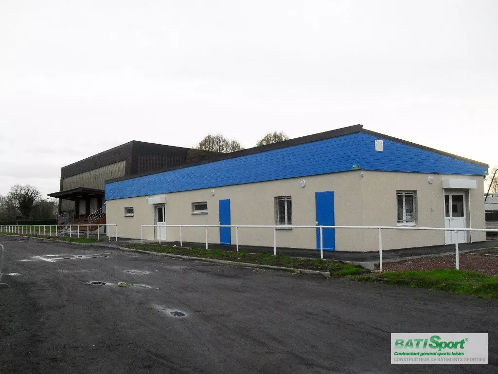 Tribunes vestiaires bouchain.